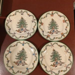 Spode Disney Christmas Celebration Canipe Plates Set